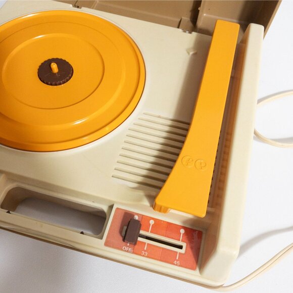 Vintage Fisher-Price Kids Record Player 1978 Model Plays Records - Picture 5 of 6